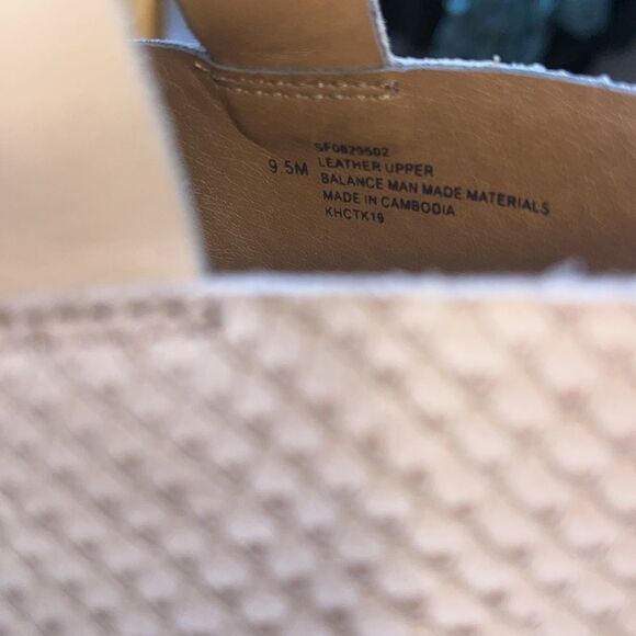 WOMEN’S SOFFT HEELED LEATHER VELORA SNAKESKIN-LOOK STRAPPY SANDALS SIZE 9.5 - Picture 8 of 9